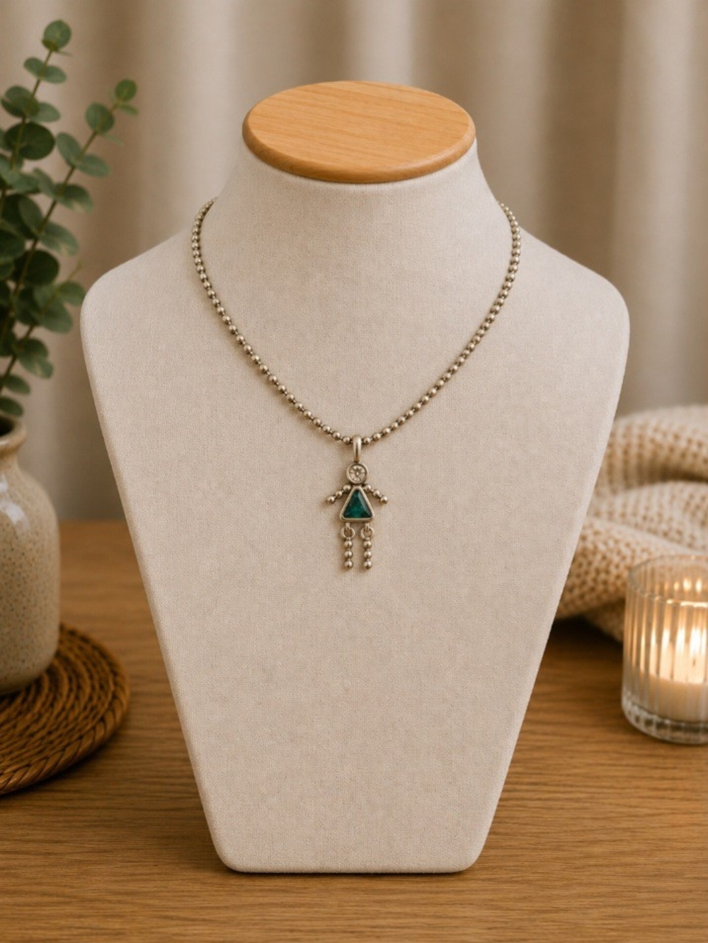 Vintage Silver Tone Emerald Green Pendant Ball Chain Necklace